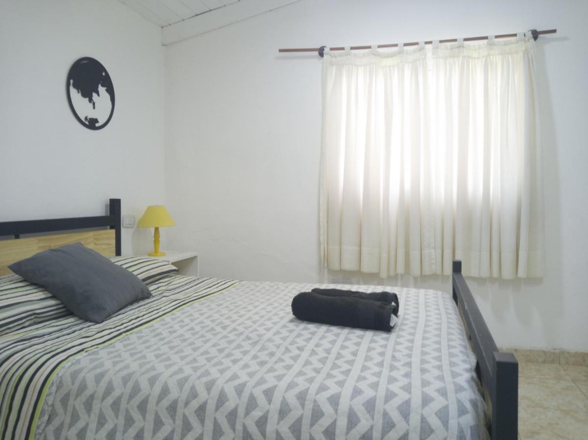 Steve'S House Bed & Breakfast Puerto Iguazu Exterior photo
